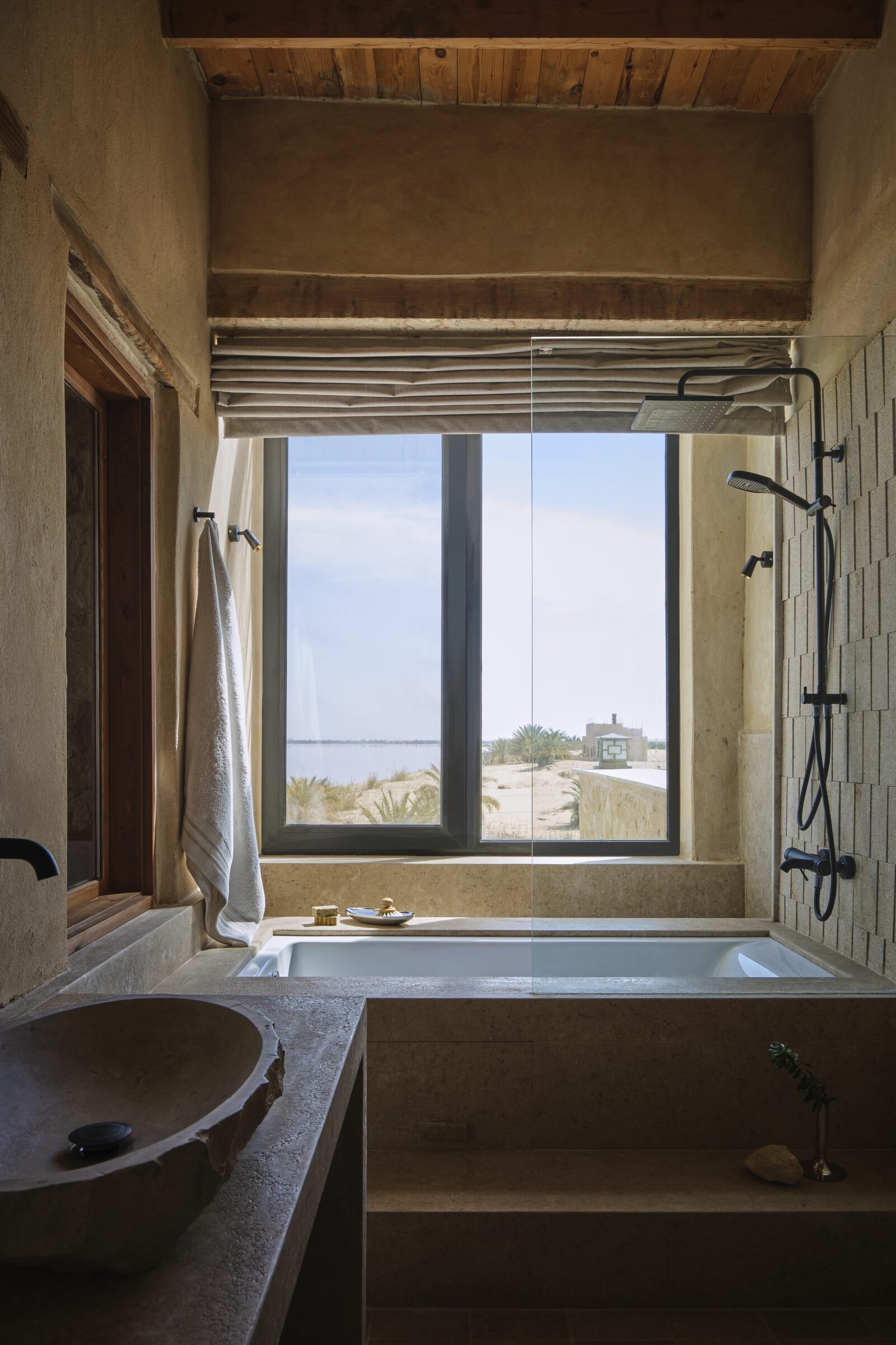 Stone bath